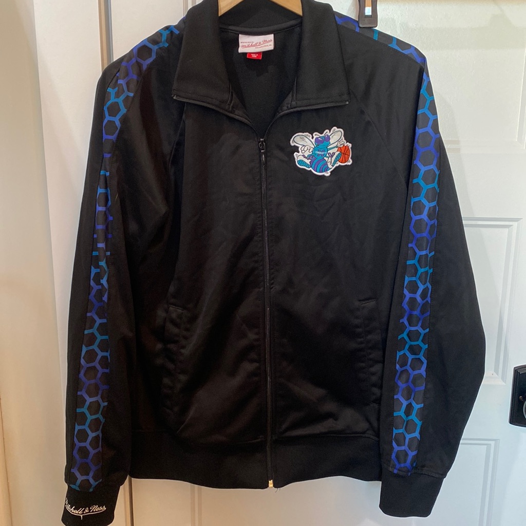 Mitchell & Ness Throwback Hornets Jacket